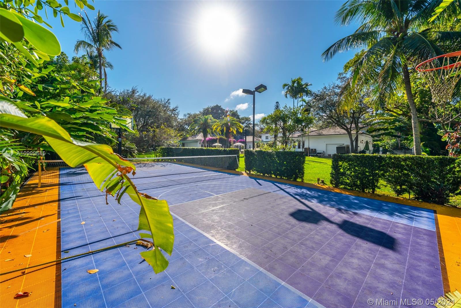 SNAPPER CREEK LAKES SUB - Residential