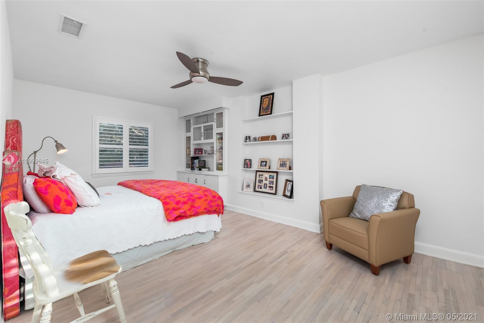 SNAPPER CREEK LAKES SUB - Residential