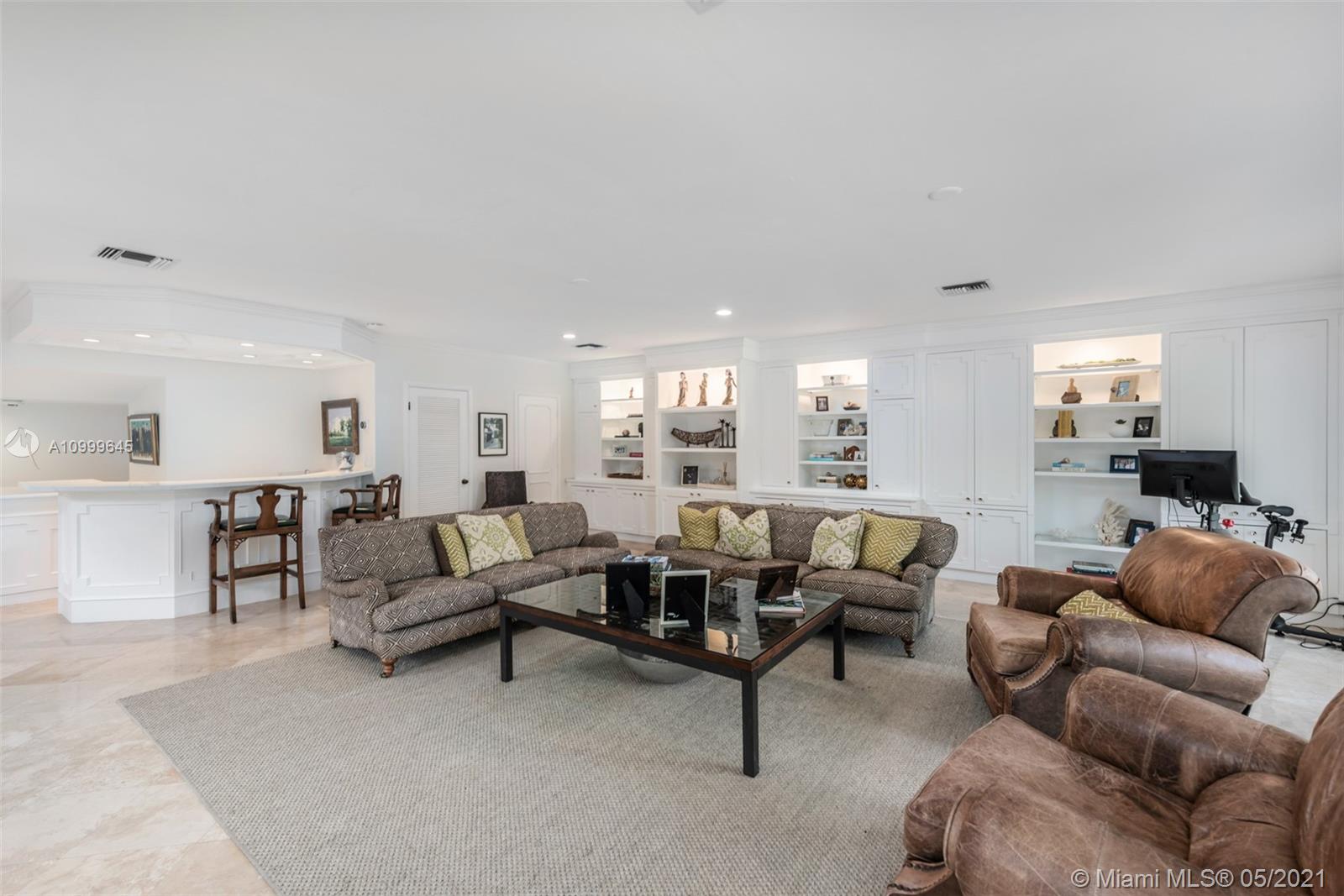 SNAPPER CREEK LAKES SUB - Residential