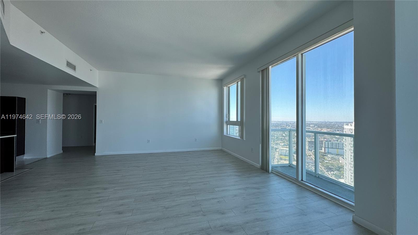 1900 N Bayshore Dr 4112