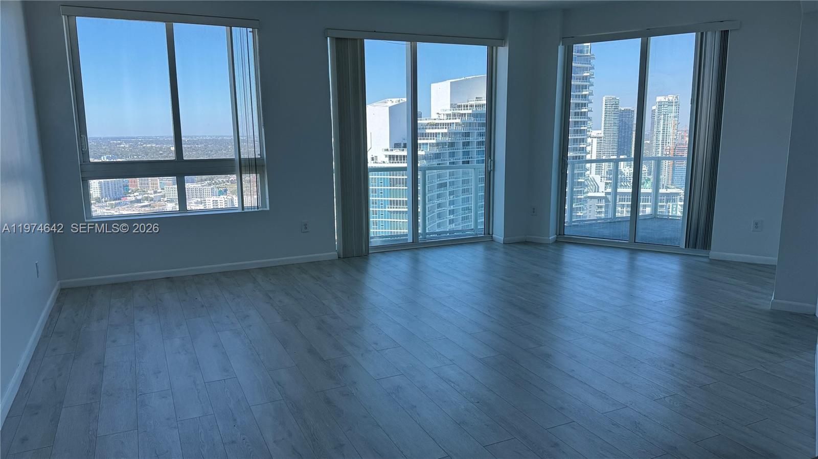 1900 N Bayshore Dr 4112