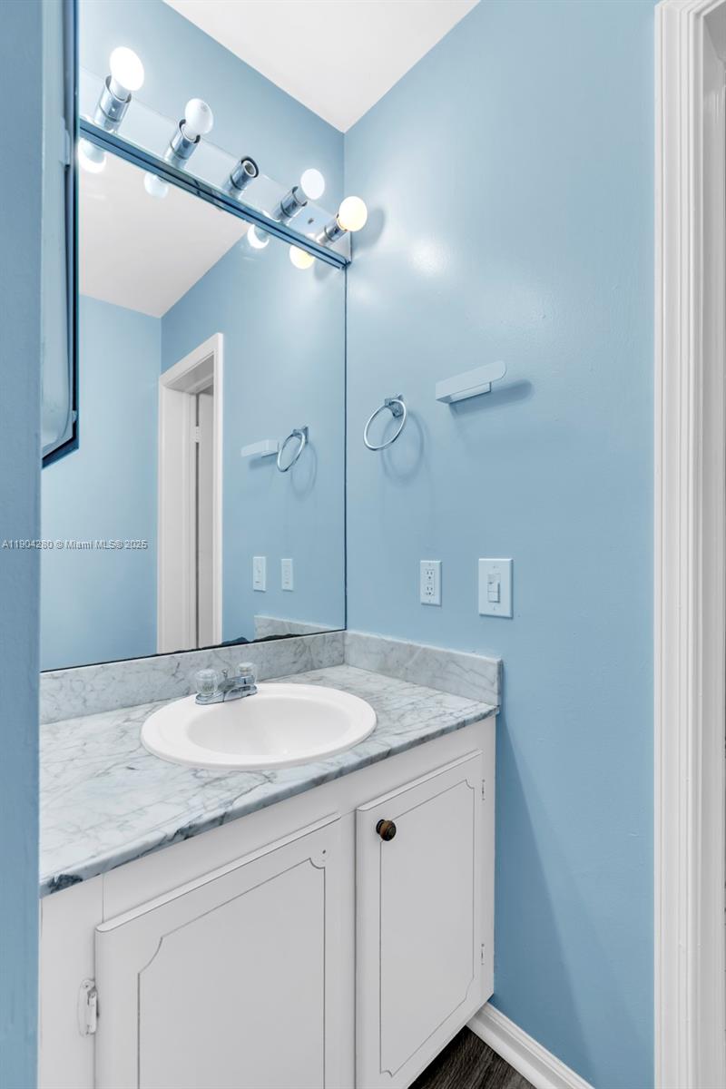 BAY COLONY CLUB CONDO - Residential