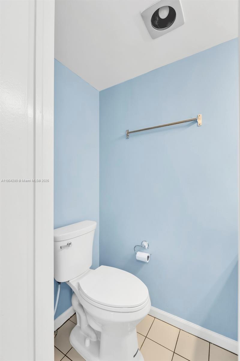 BAY COLONY CLUB CONDO - Residential