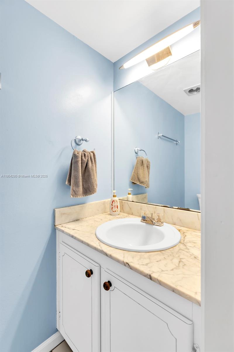 BAY COLONY CLUB CONDO - Residential