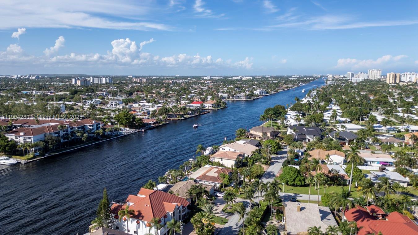 BAY COLONY CLUB CONDO - Residential