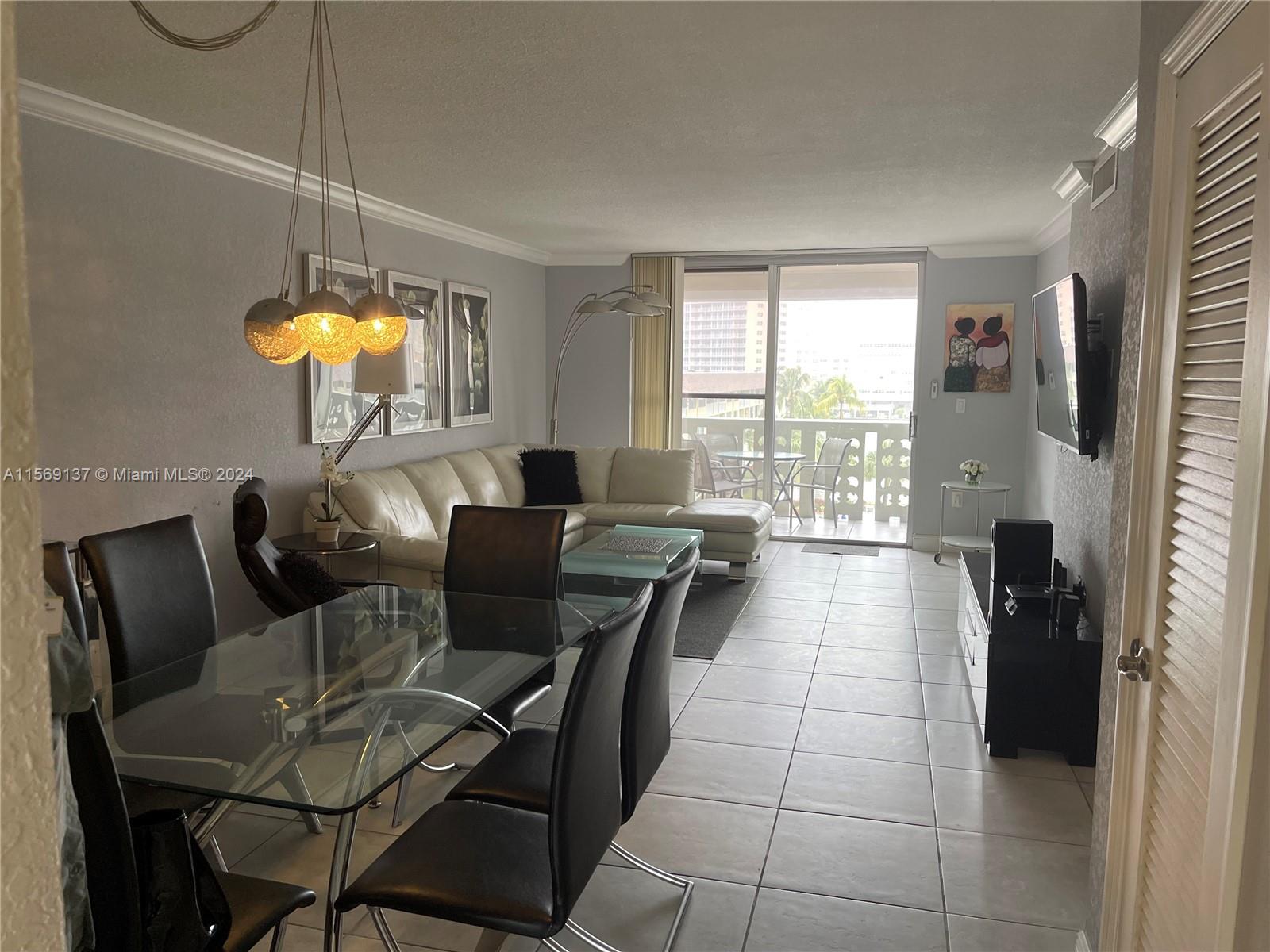 Beautiful 2 bedrooms and 2 bathrooms unit in the intracoastal, this amazing and unique fully remodeled unit has everything anyone can need, spacious and beautiful views a great place to call home or vacation, across the street from the ocean and close to shops, restaurants and more.Hotels building have amenities such as two pools, community room, exercise room and sauna.Call listing agent for many details. It won’t last