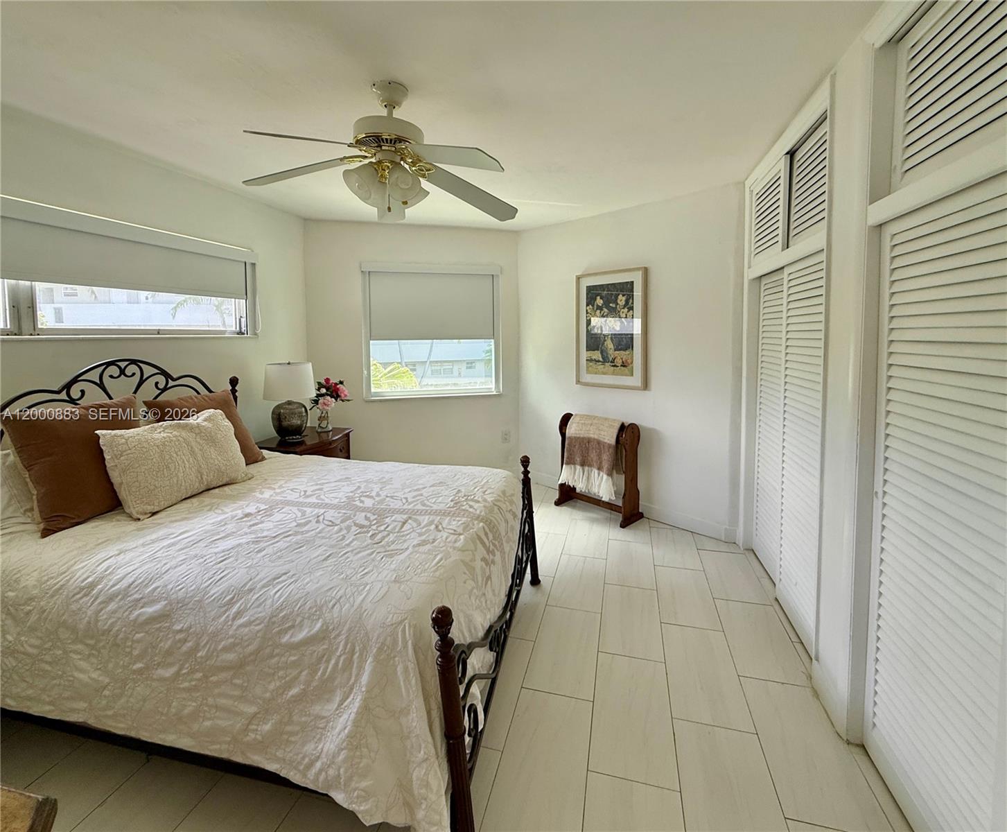 SKY LAKE GARDENS NO 4 CON - Residential