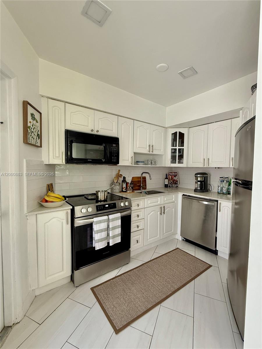 SKY LAKE GARDENS NO 4 CON - Residential