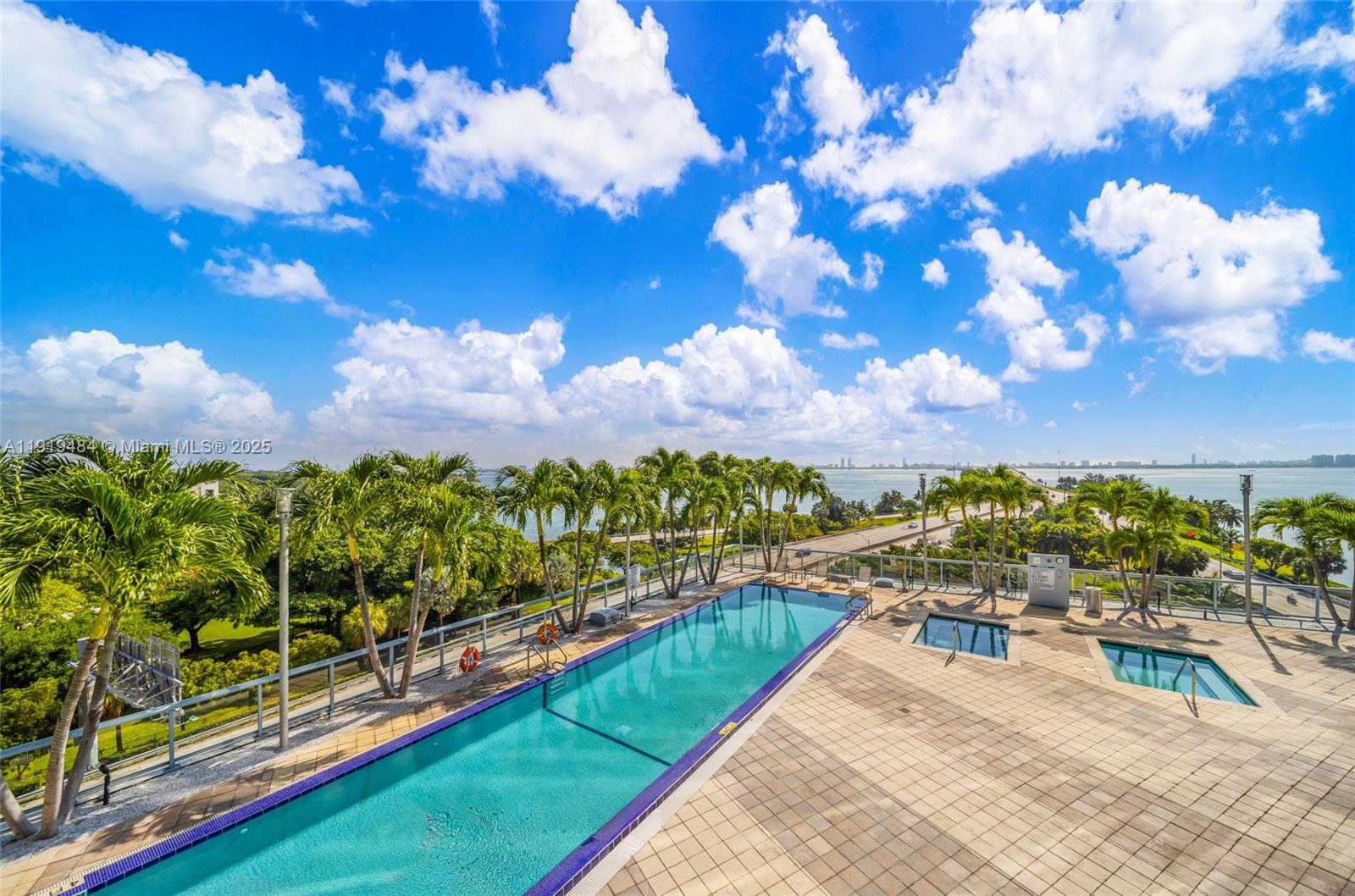 BLUE CONDO - Residential Lease