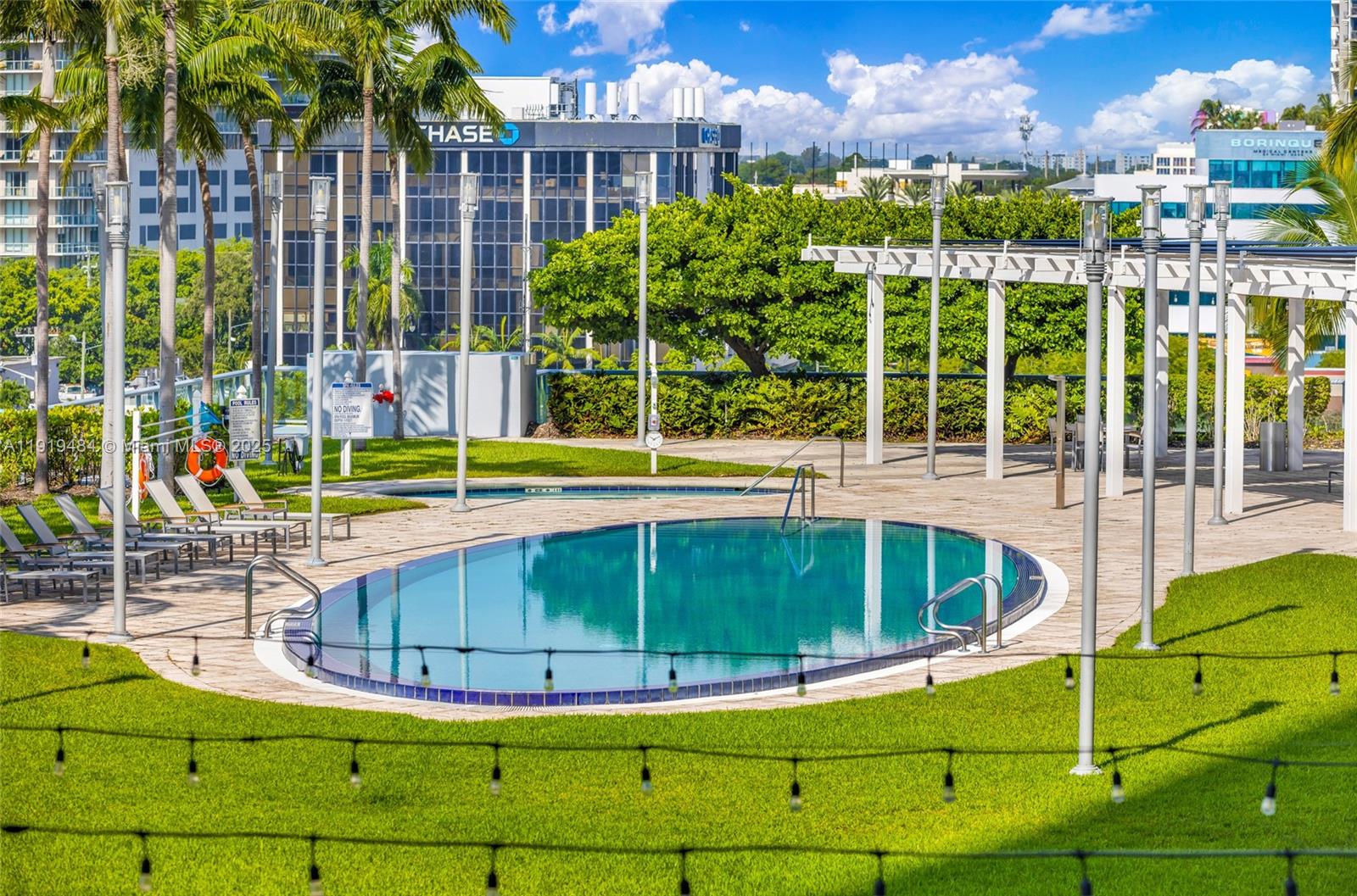 BLUE CONDO - Residential Lease