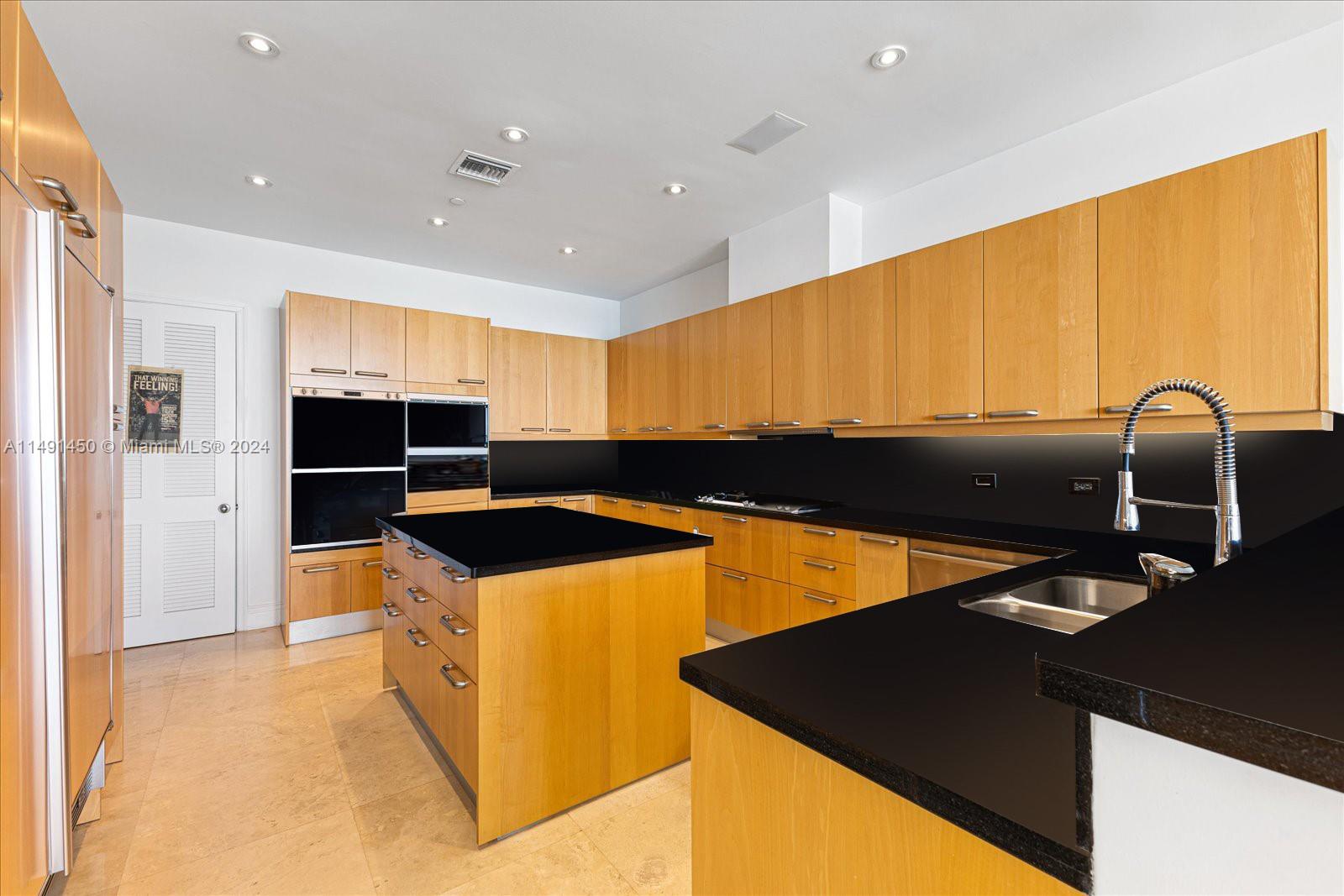 7400 OCEANSIDE AT FISHER - Residential