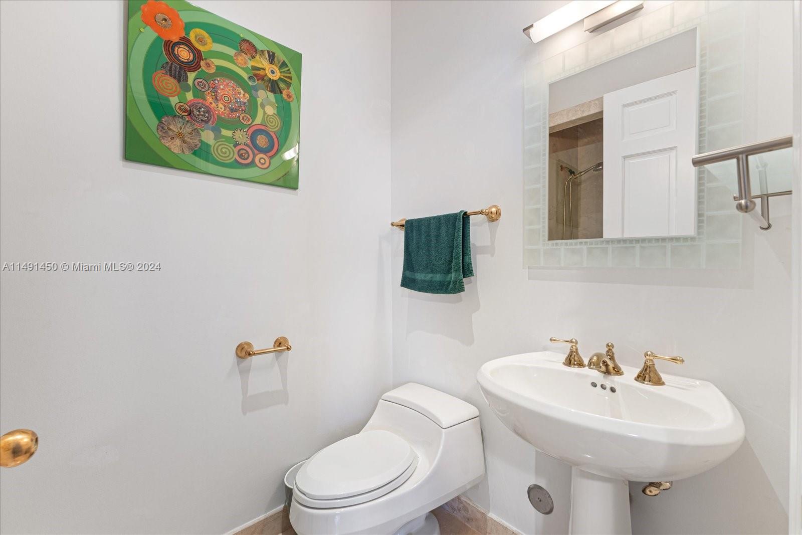 7400 OCEANSIDE AT FISHER - Residential