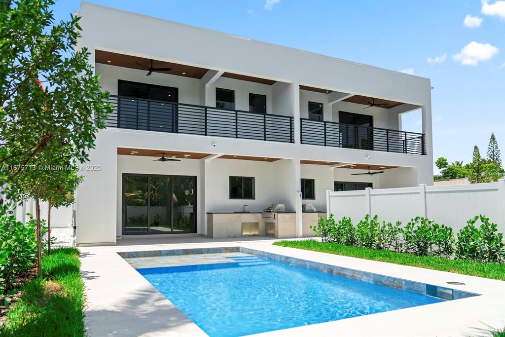 Photo of 1320 NE 16th Ave #A, Fort Lauderdale, FL 33304 (MLS # A11875713)