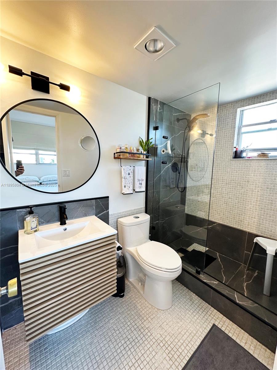 BYRON GARDENS CONDO - Residential