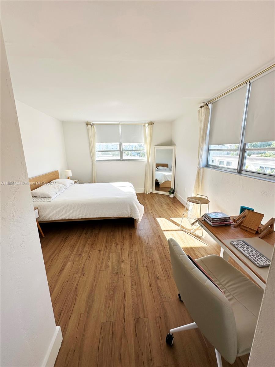 BYRON GARDENS CONDO - Residential