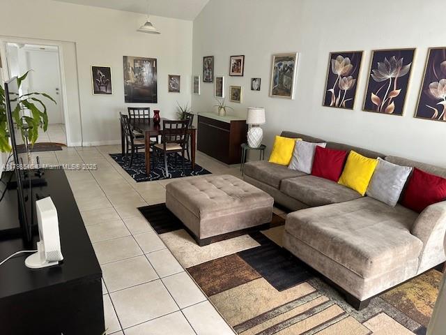 4632 Nw 97th Pl 262, Doral, Miami-Dade County, Florida - 2 Bedrooms  
2 Bathrooms - 