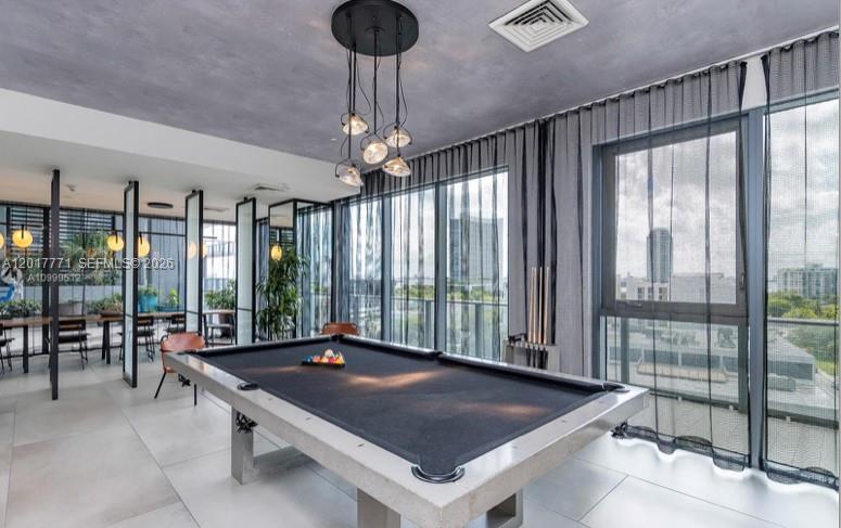 3401 MIDTOWN CONDO - Residential