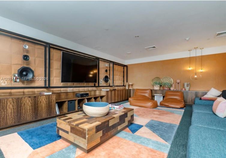3401 MIDTOWN CONDO - Residential