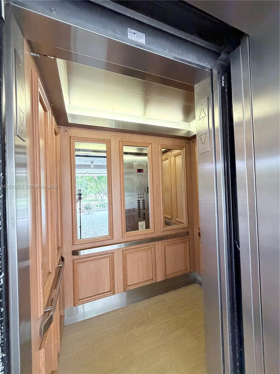 NO 60 PALM-AIRE COUNTRY C - Residential