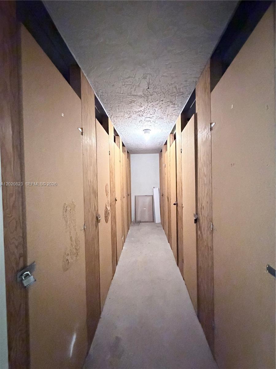 NO 60 PALM-AIRE COUNTRY C - Residential