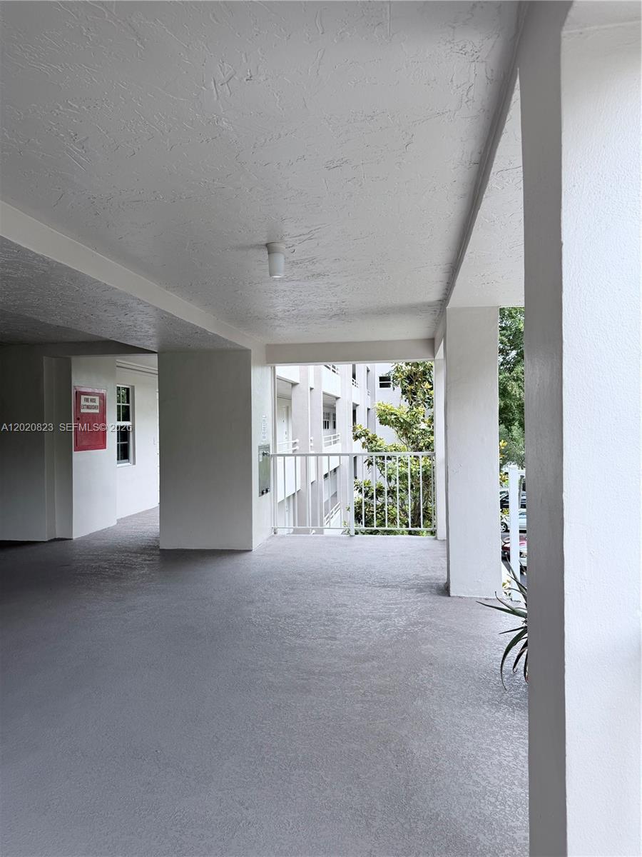 NO 60 PALM-AIRE COUNTRY C - Residential