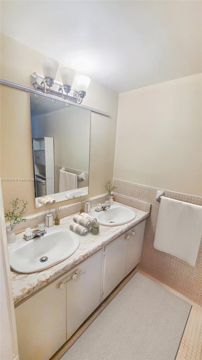 7410 SW 82nd St K211