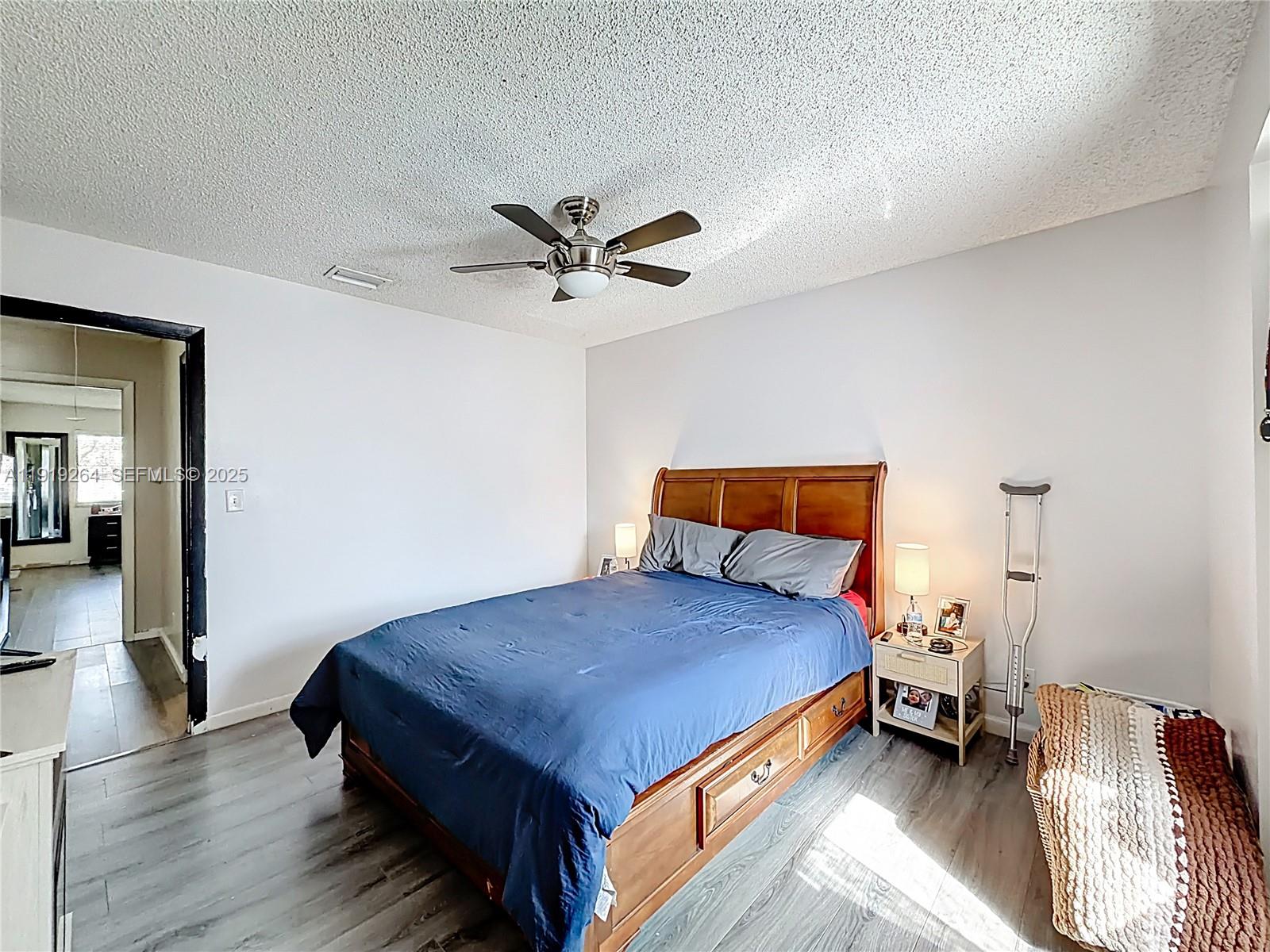 NOB HILL AT WELLEBY CONDO - Residential