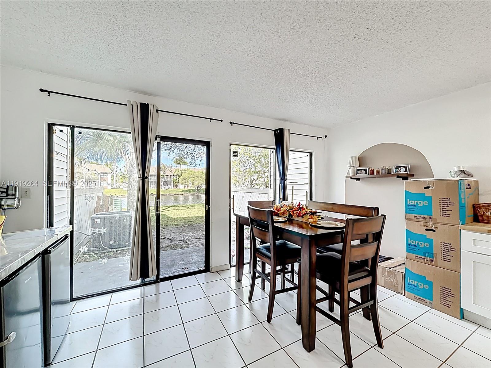 NOB HILL AT WELLEBY CONDO - Residential