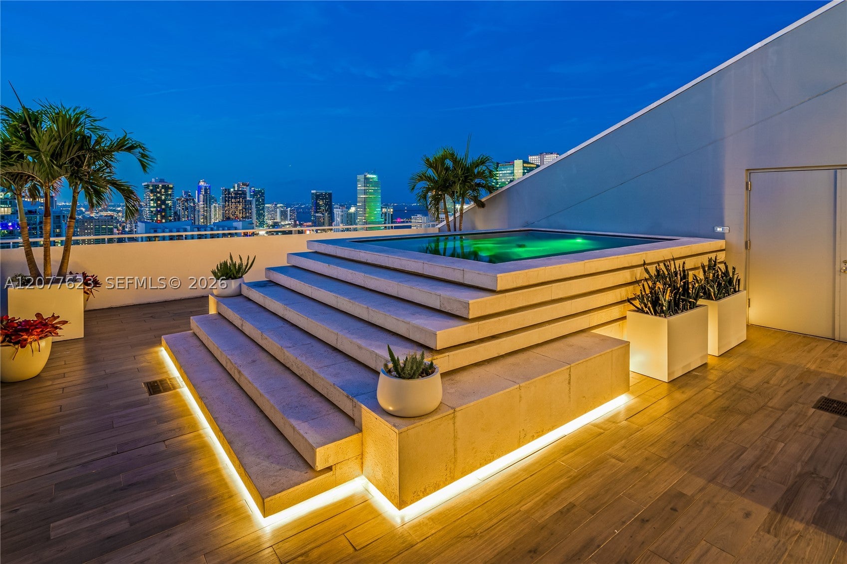 88 SW 7th St 4203