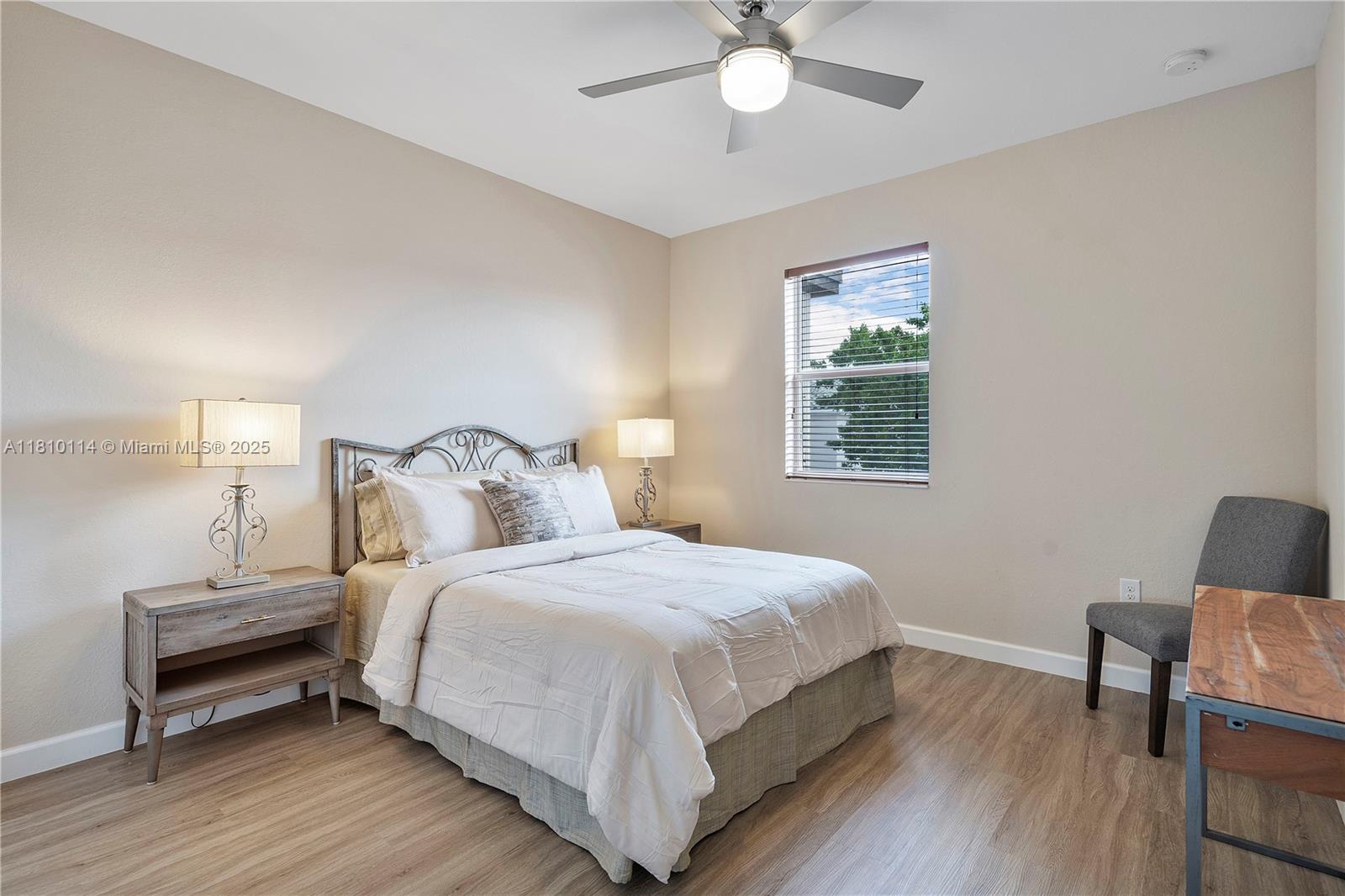 KENDALL COMMONS TOWNHOMES - Residential