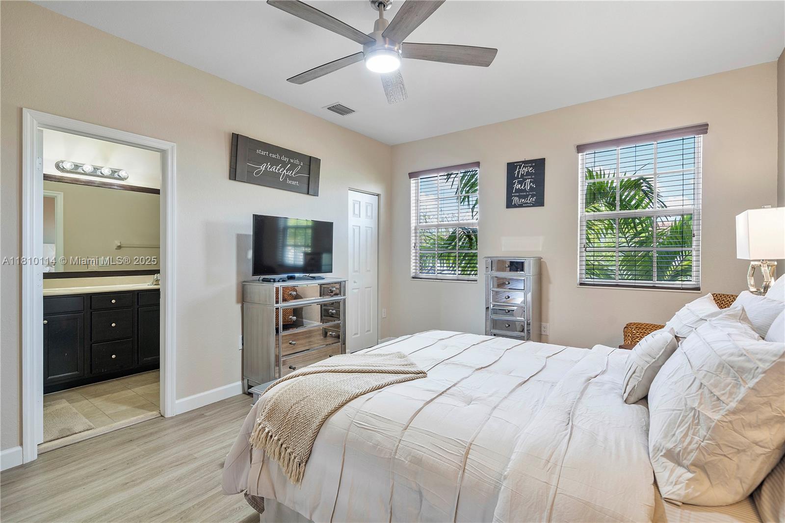 KENDALL COMMONS TOWNHOMES - Residential