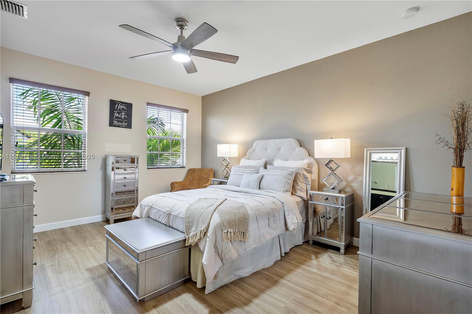 KENDALL COMMONS TOWNHOMES - Residential