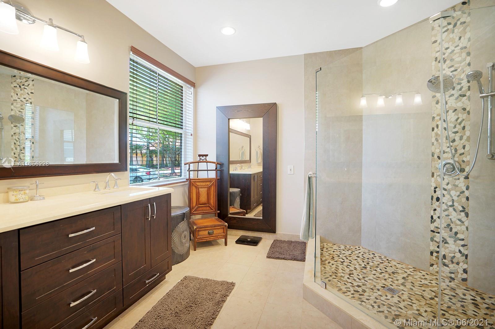 SECTOR 2-PARCELS 1 2 3 4 - Residential