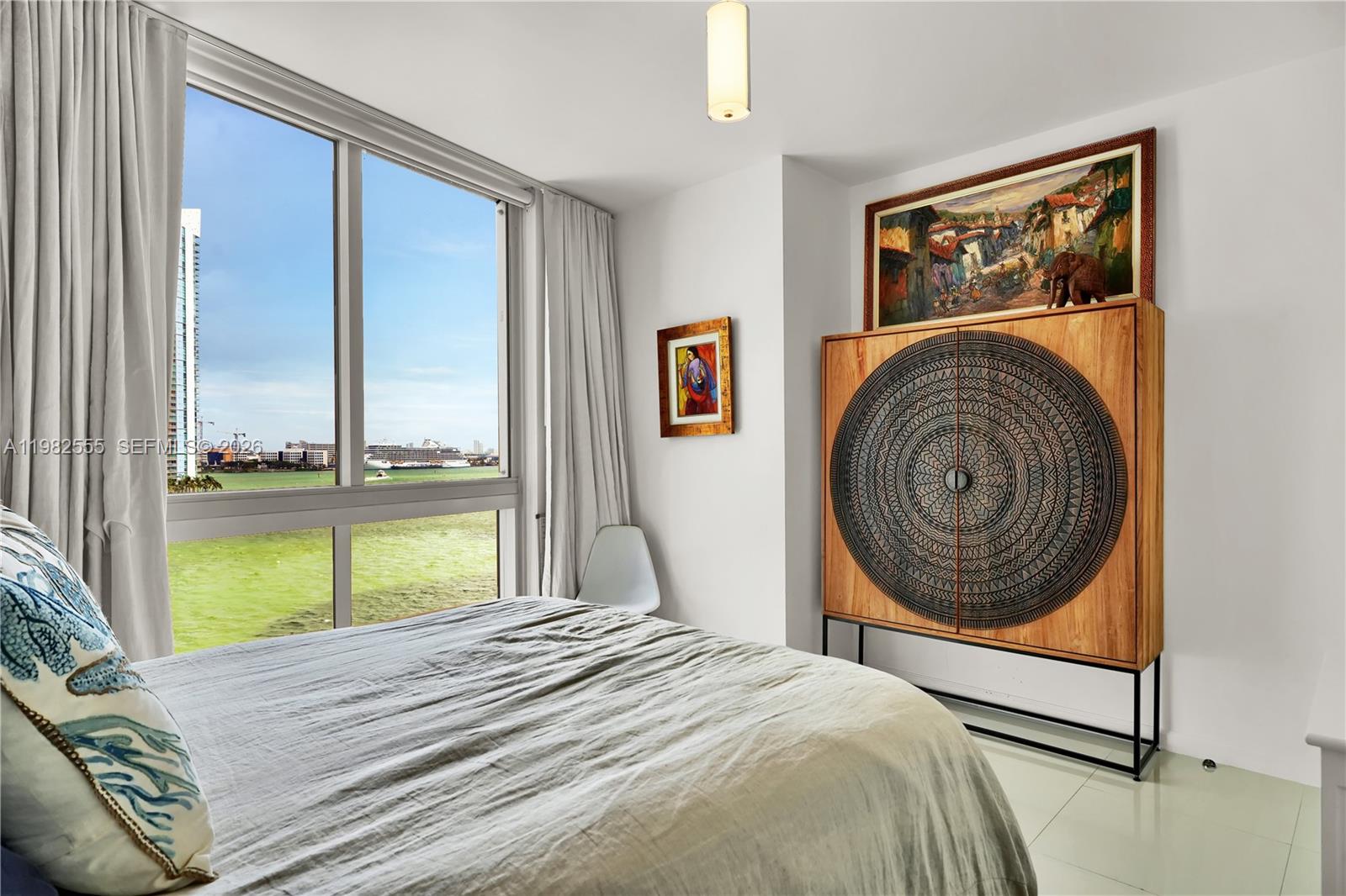 465 Brickell Ave 702