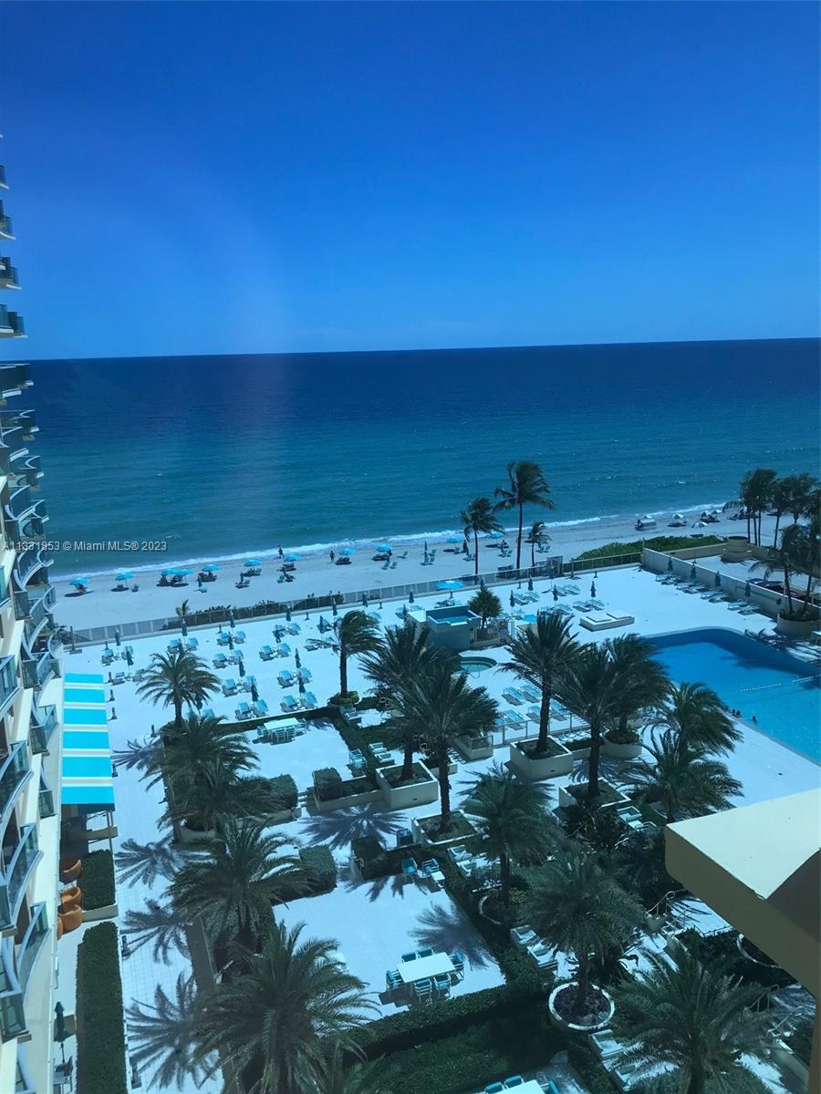 WAVE CONDO - Residential Lease