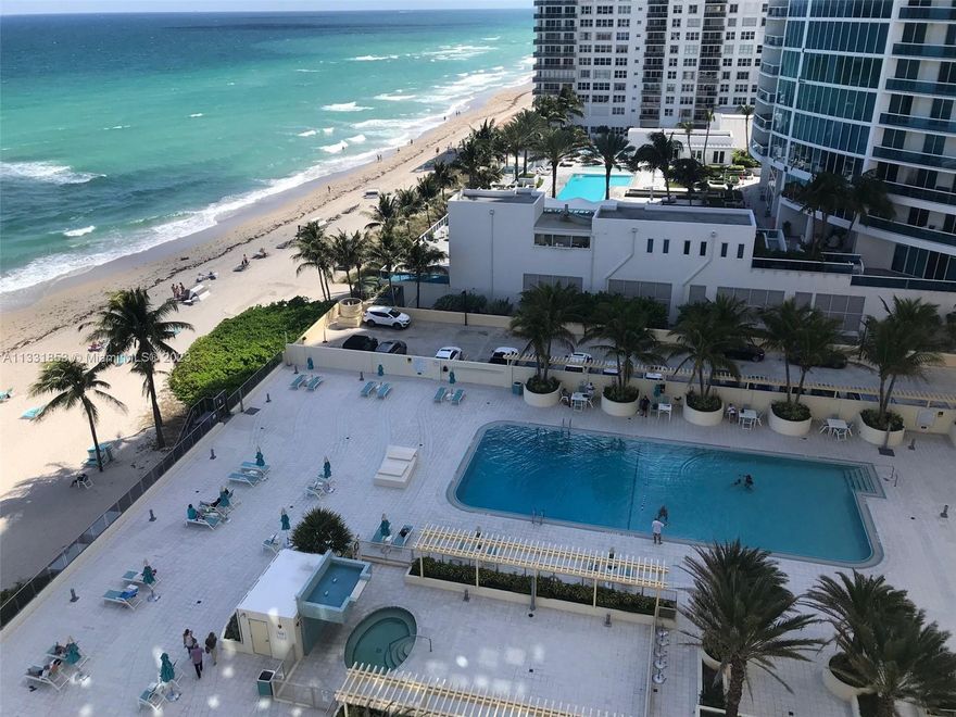 STUNNING OCEAN VIEWS! BEAUTIFUL AND UPDATED UNFURNISHED OR PARTIALLY FURNISHED STUDIO AT THE WAVE WITH BREATHTAKING VIEWS OF THE OCEAN. NO BALCONY IN THIS UNIT, ONLY WINDOWS THAT OPEN TO FEEL THE MARVELOUS OCEAN BREEZE. STAINLESS STEEL APPLIANCES, MODERN KITCHEN AND BATHROOM.  RIGHT ON THE BEACH, AND THE BUILDING HAS BEACH SERVICE, SO COME AND LIVE ON THE BEACH AND ENJOY!
BUILDING HAS MANY GORGEOUS AMENITIES AND HAS BEEN MODERNIZED AND UPDATED AND INCLUDES ALL UTILITIES SERVICES LIKE INTERNET, CABLE, WATER, ETC. , TENANT ONLY HAS TO PAY FOR THEIR OWN ELECTRICITY REGARDING UTILITIES. ONE FREE VALET PARKING SPOT. CAN BE RENTED FOR A YEAR OR 6 OR MORE MONTHS. COME AND ENJOY THE WAVE LIFESTYLE!