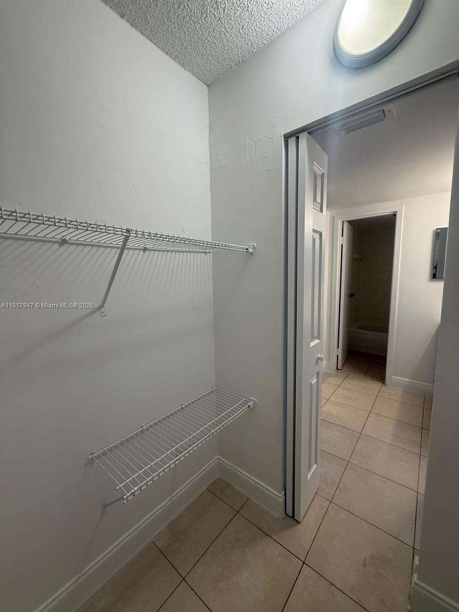 HERITAGE CIRCLE CONDO - Residential Lease