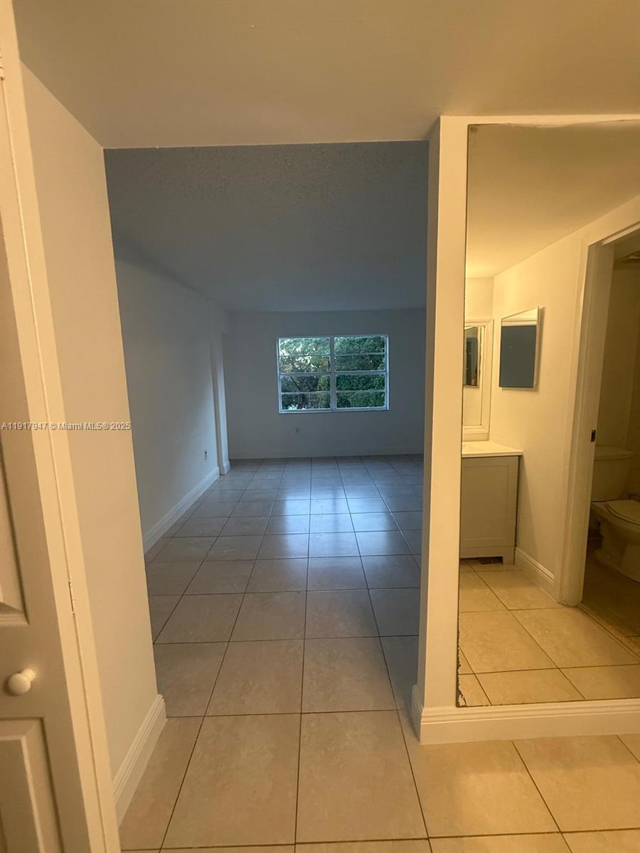 HERITAGE CIRCLE CONDO - Residential Lease