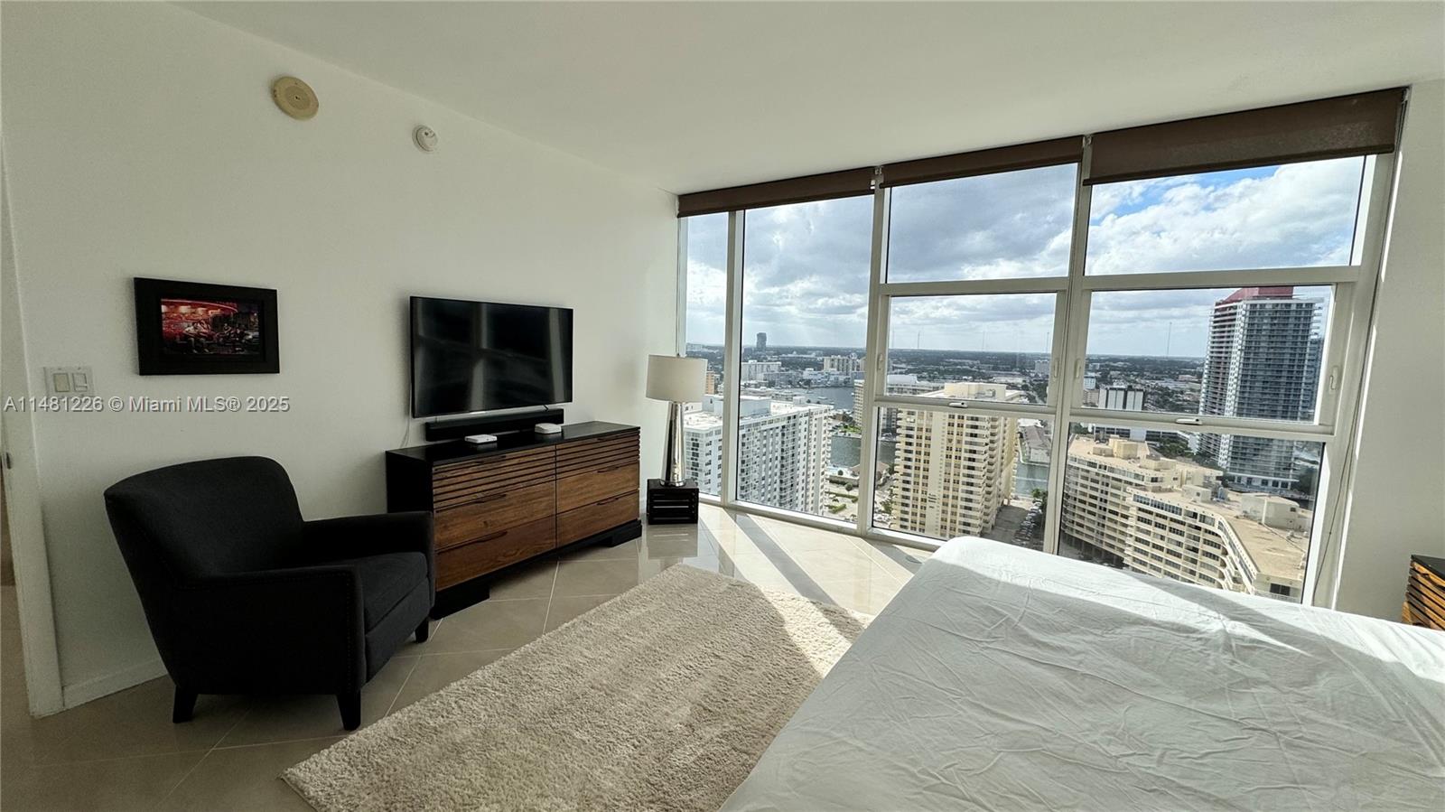 BEACH CLUB TWO CONDO - Residential Lease