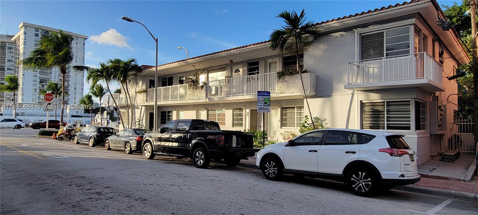 WATERSIDE CONDO - Residential