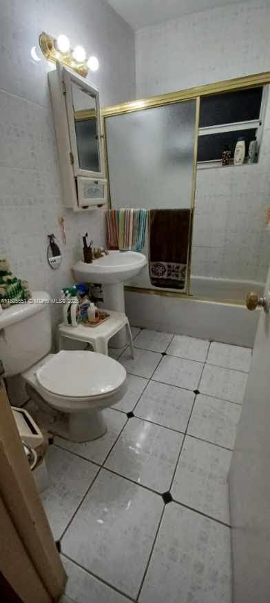 WATERSIDE CONDO - Residential