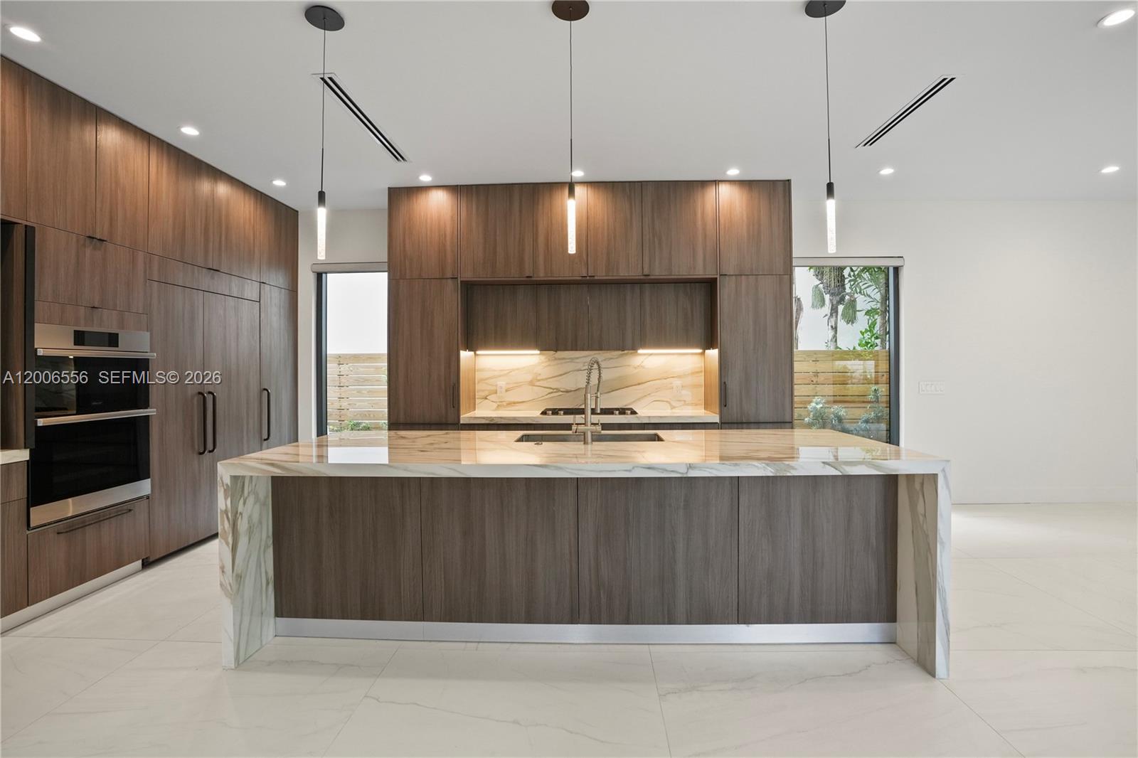 VICTORIA HIGHLANDS AMD PL - Residential