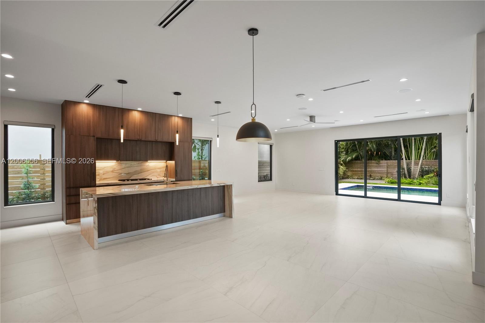 VICTORIA HIGHLANDS AMD PL - Residential