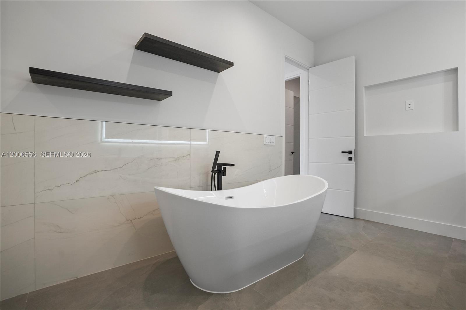 VICTORIA HIGHLANDS AMD PL - Residential