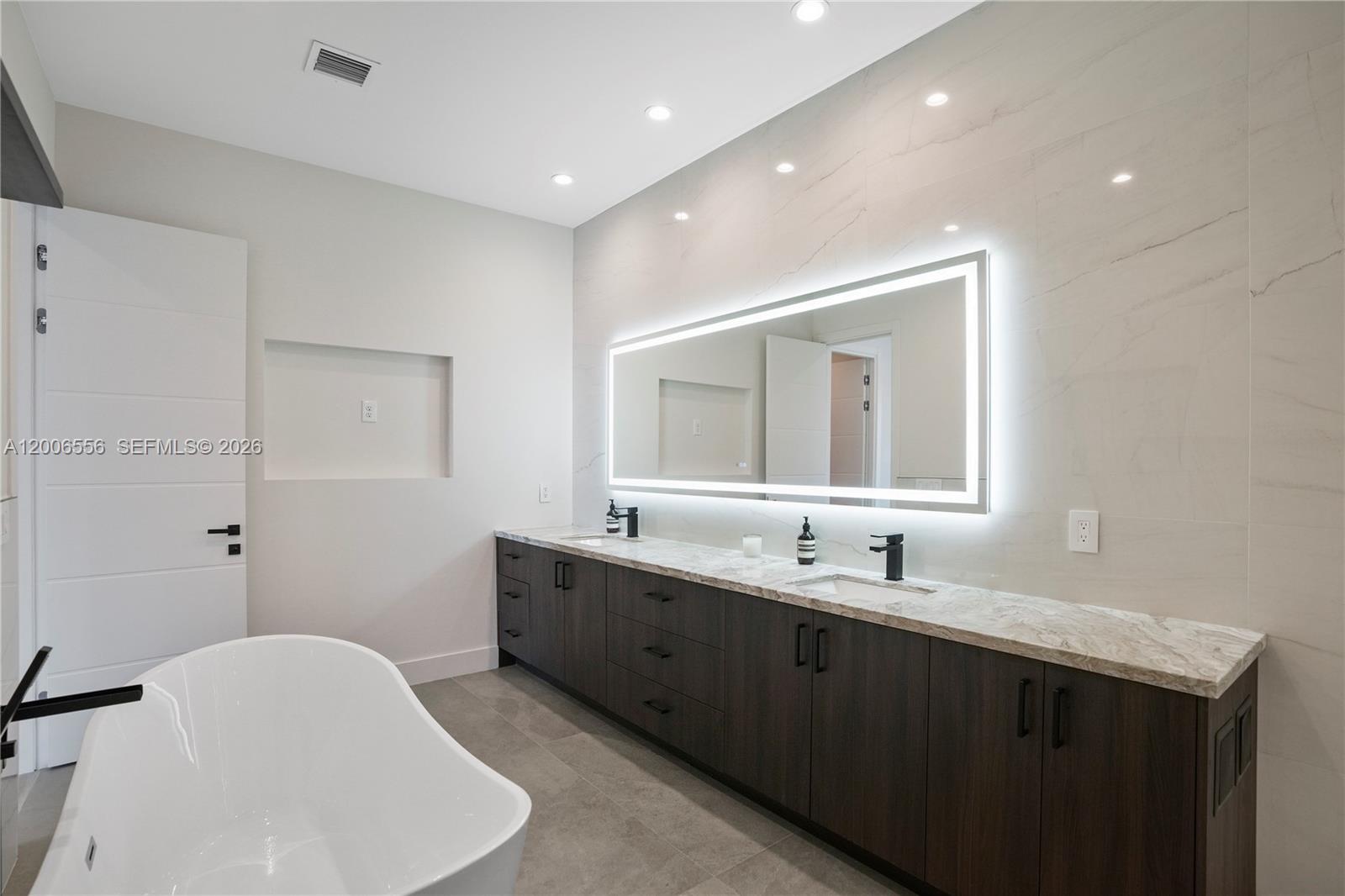 VICTORIA HIGHLANDS AMD PL - Residential