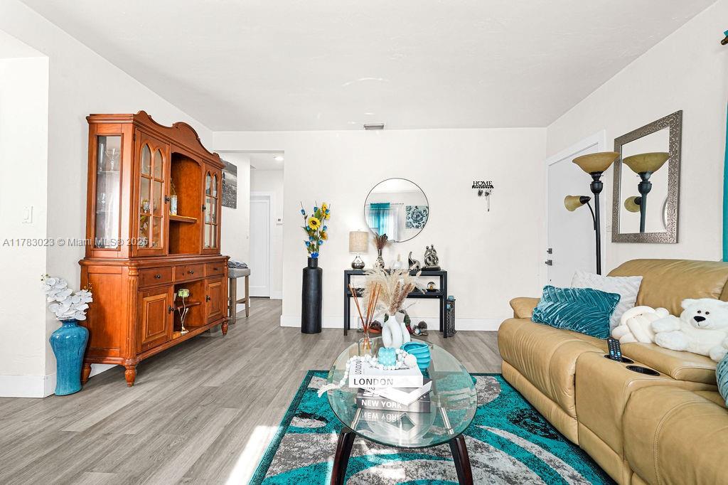 FAIRLAWN - Residential Income