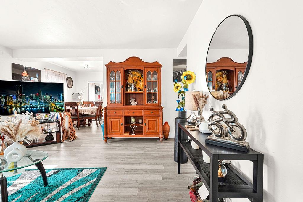 FAIRLAWN - Residential Income