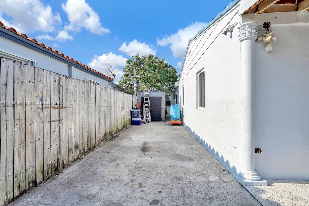 FAIRLAWN - Residential Income
