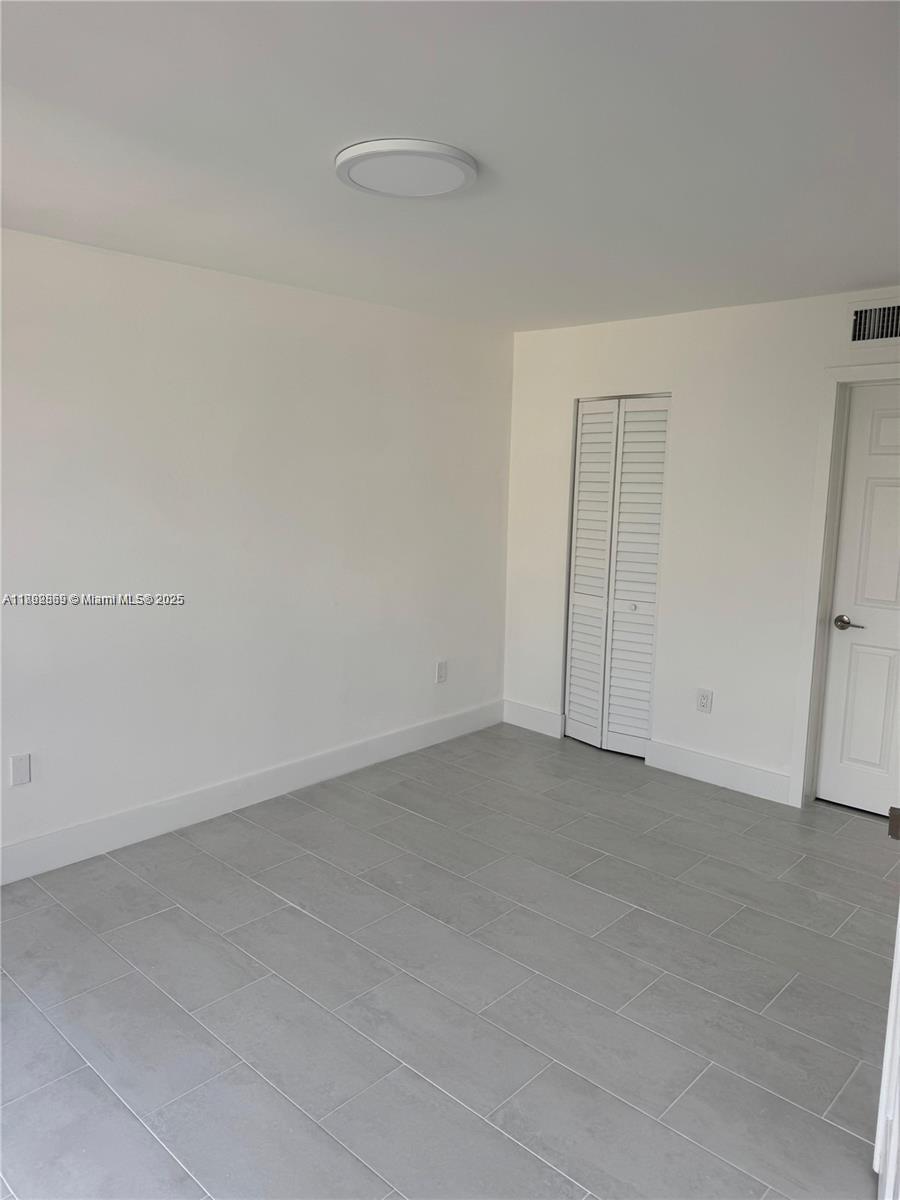 UNIVERSITY INN CONDO - Residential Lease