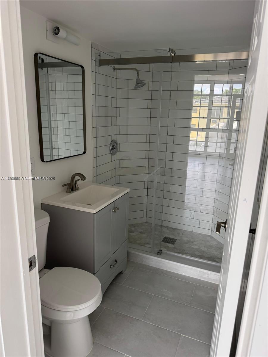 UNIVERSITY INN CONDO - Residential Lease